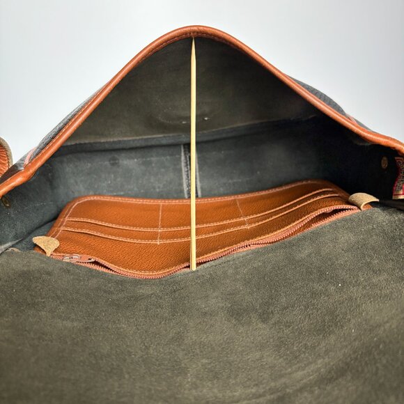 90s Dooney & Bourke All Weather Leather Large Equestrian Shoulder Bag St… - Picture 10 of 11